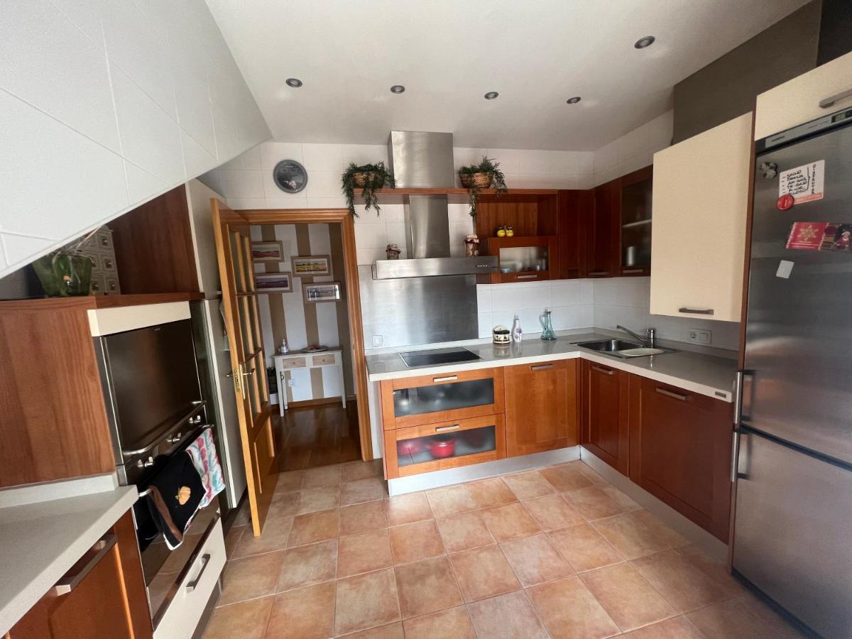 Atractivo Atico 2 Habitaciones Villaviciosa  Bagian luar foto